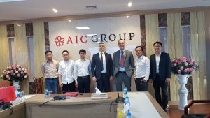 Invisiblefarm e AIC group